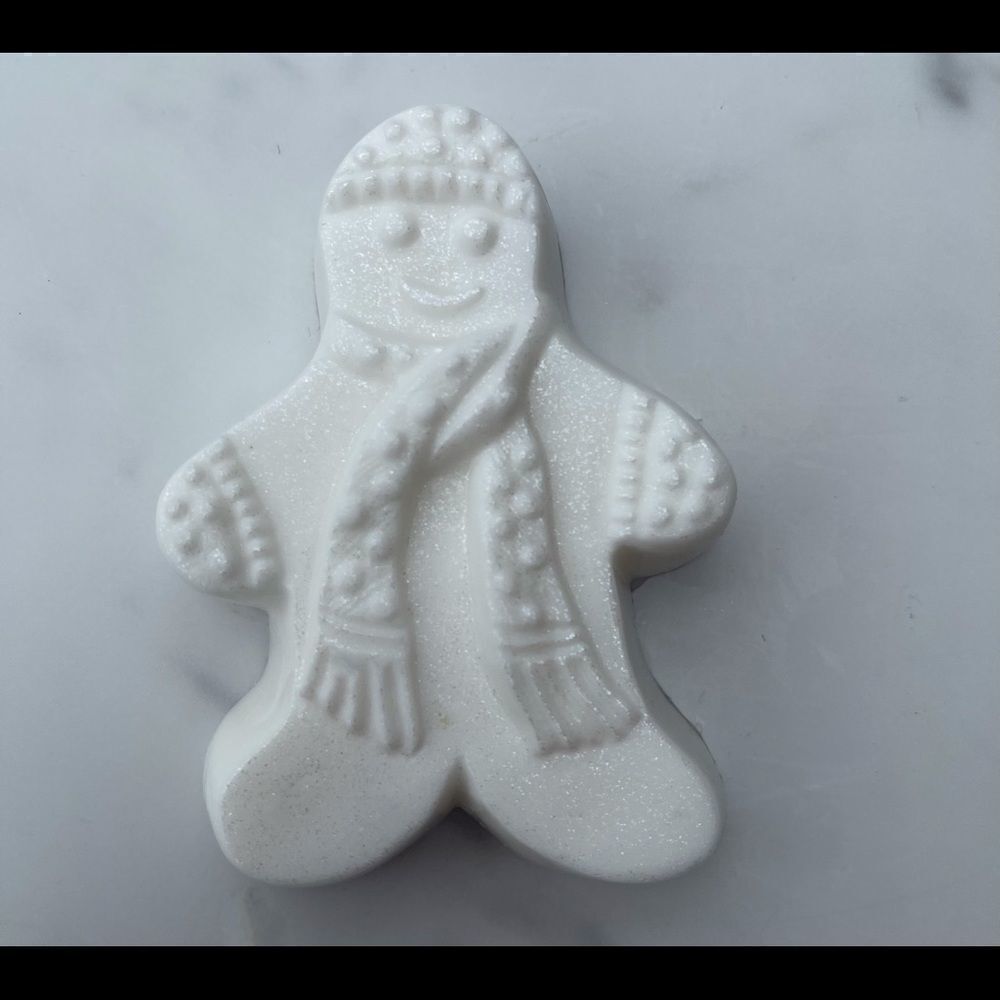 Snowman soap bars ⛄️ SET OF 3 Handmade natural Shea butter soap - Picture 2 of 7